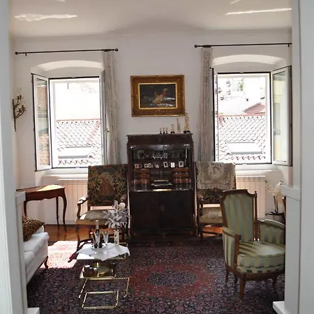 Unica Nel Cuore Storico Di